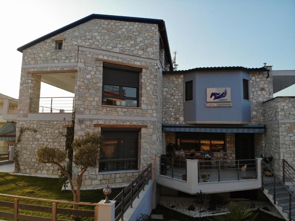 Pegasus Sea View Luxury Apartments Неа-Врасна Экстерьер фото