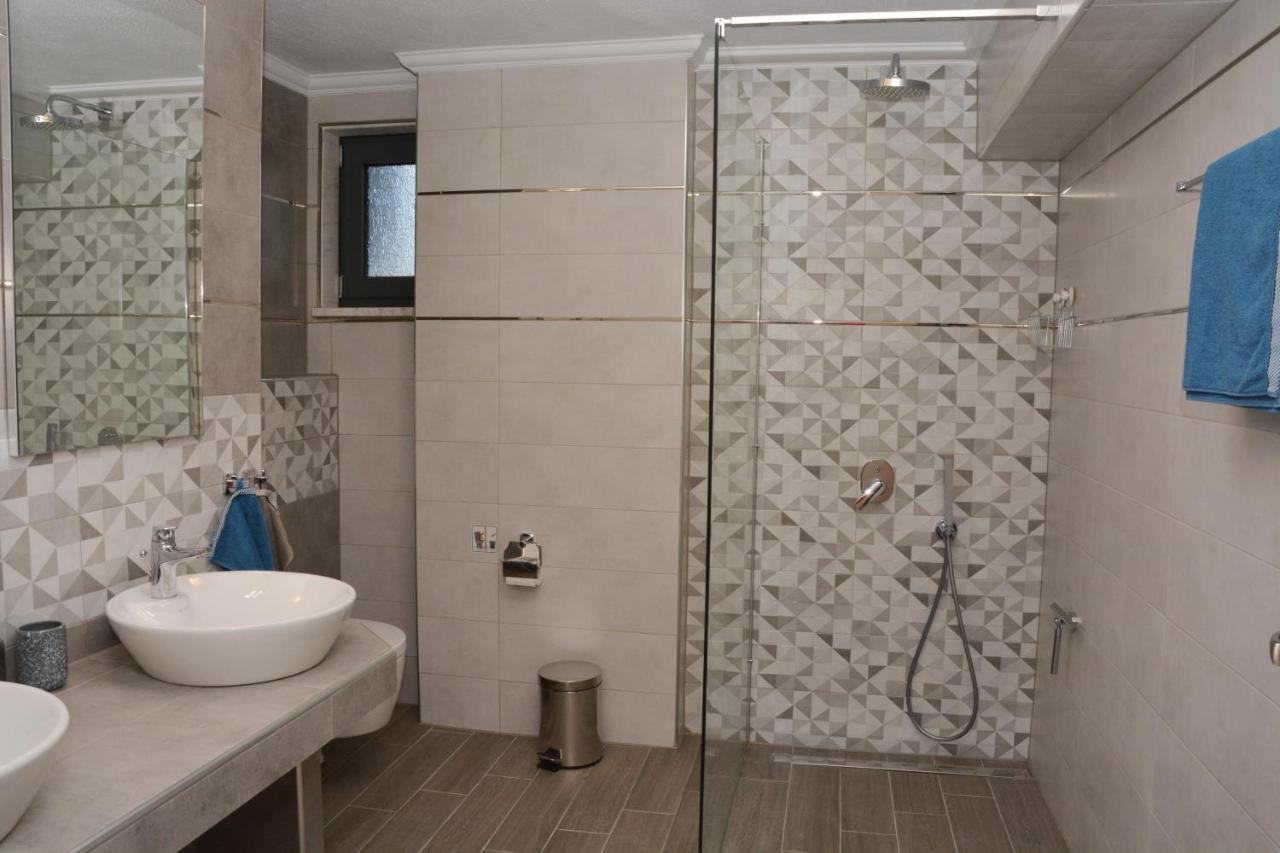 Pegasus Sea View Luxury Apartments Неа-Врасна Экстерьер фото